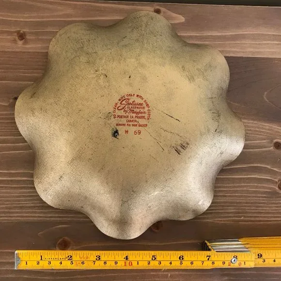 Seetusee Glassware Decorative Ruffled Glass Dish Leather Backed Mayfair Canada - Picture 5 of 6